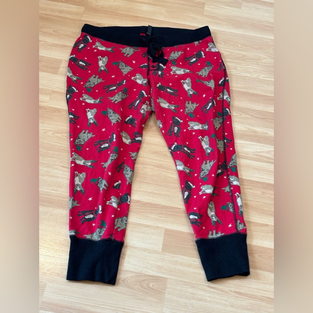5/$25 Torrid Red‎ Dog Print Joggers